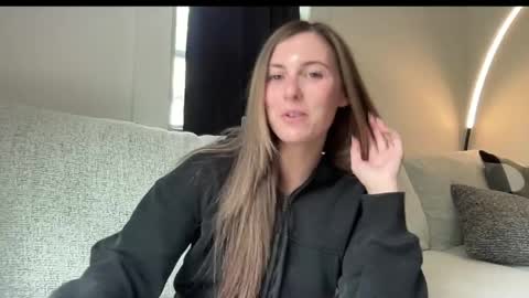 laylahlaylah1 online show from 05.11.26