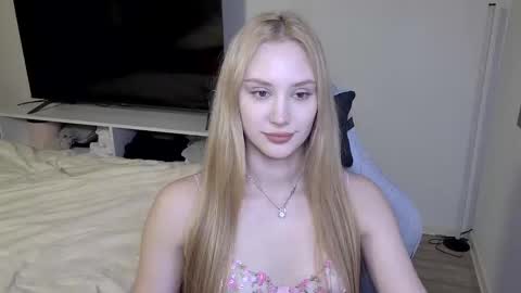 LaylaPretty001 online show from 03.02.26