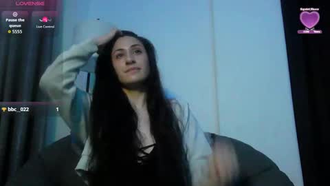 laylolasquirt online show from 09.16.25