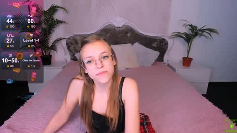 layriantavee online show from 12.22.24