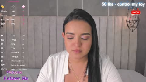 Snapshot of lea_gray chatting on 01.10.25 online show from 01.10.25