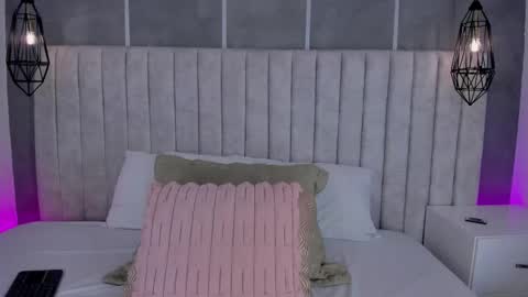    online show from 04.08.26