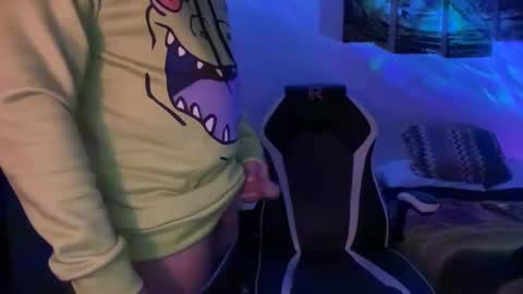 leafar_volkov online show from 12.05.24