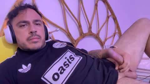 leafar_volkov online show from 10.06.25