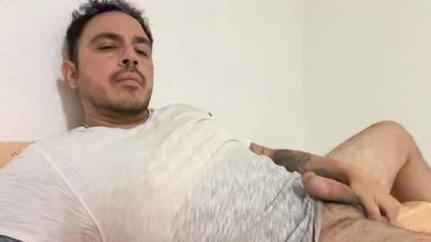 leafar_volkov online show from 10.27.25