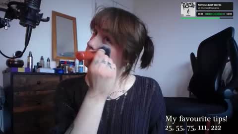 leah_lust_ online show from 10.16.25