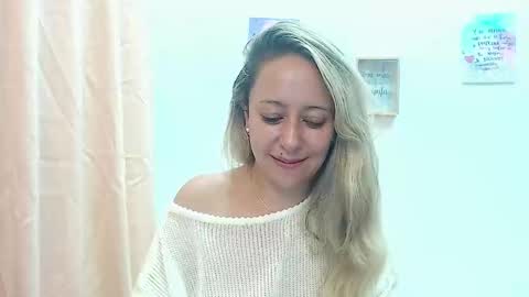 Snapshot of leah_susman chatting on 12.06.24 leah_susman online show from 12.06.24
