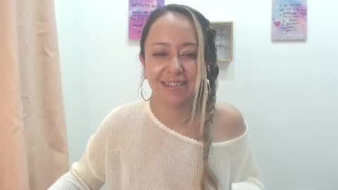 Snapshot of leah_susman chatting on 02.08.25 leah_susman online show from 02.08.25