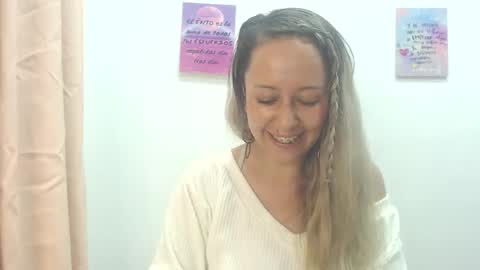 Snapshot of leah_susman chatting on 03.06.25 leah_susman online show from 03.06.25