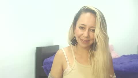 Snapshot of leah_susman chatting on 09.11.25 leah_susman online show from 09.11.25