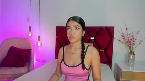 Leah Carter online show from 12.12.24