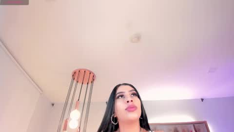 leahlombardi_ online show from 01.07.26