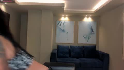 Snapshot of leahnovac chatting on 09.12.25 leahnovac online show from 09.12.25
