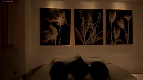 Snapshot of leahnovac chatting on 09.23.25 leahnovac online show from 09.23.25