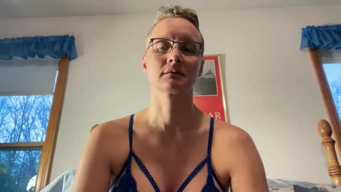 Snapshot of leahwilde chatting on 04.24.26 Lee online show from 04.24.26