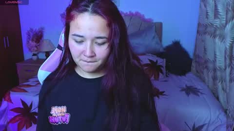 leakitten_ online show from 10.15.25