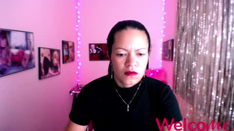 Leandra online show from 01.10.25