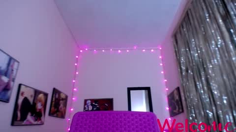 Leandra online show from 02.25.25