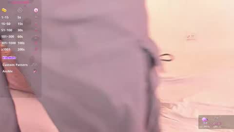 Snapshot of leaneseb chatting on 10.24.25 leaneseb online show from 10.24.25