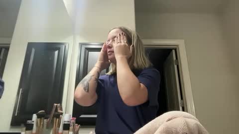 leanneluxecouple online show from 10.06.25