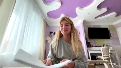 Taya online show from 06.19.26