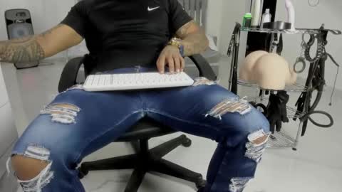 leather_king_of_bitches online show from 05.06.26