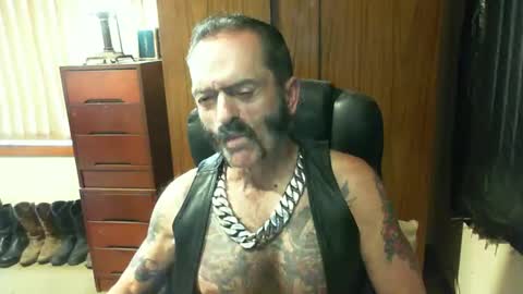 leathergreaser online show from 03.06.25