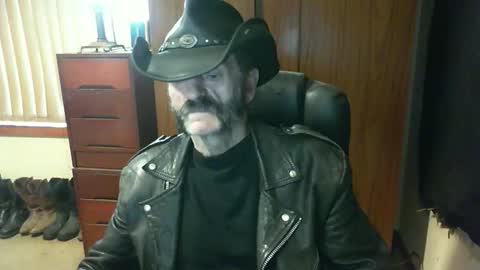 leathergreaser online show from 09.09.25