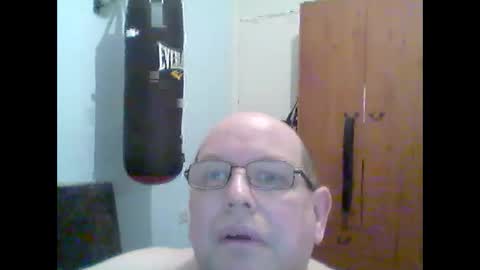 Snapshot of leatherpants68 chatting on 12.14.24 leatherpants68 online show from 12.14.24
