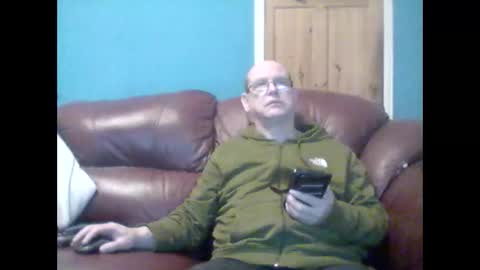 Snapshot of leatherpants68 chatting on 10.13.25 leatherpants68 online show from 10.13.25