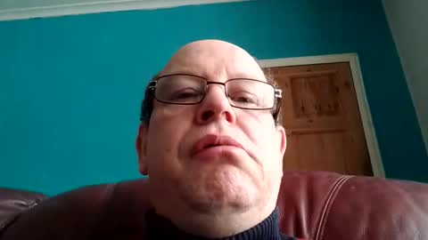 leatherpants68 online show from 04.17.26