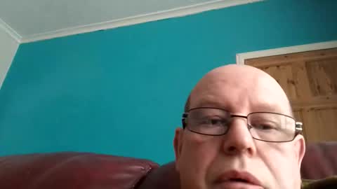 leatherpants68 online show from 04.27.26