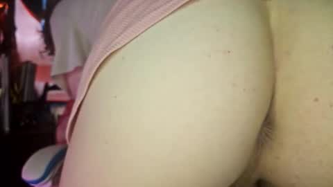 LeaVibing online show from 04.23.26