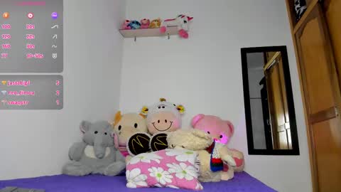 Snapshot of lee_ash chatting on 03.11.25 Ashley online show from 03.11.25
