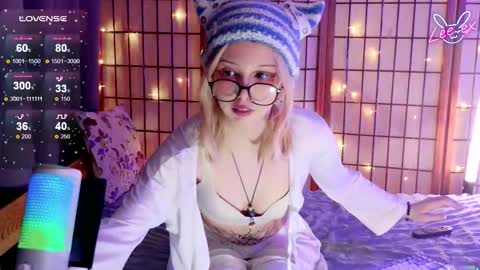 Lee ex online show from 11.23.25