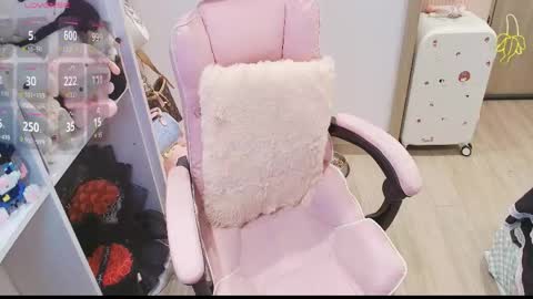 Snapshot of lee_smile chatting on 04.15.26 Lee online show from 04.15.26