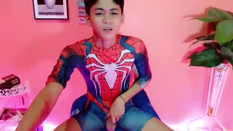 leemoreno18 online show from 10.07.25