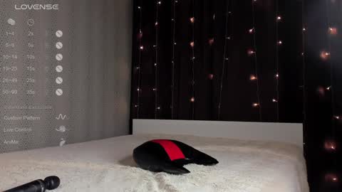 Emily  pvt open ONLY WITH EXTRA TIPS online show from 12.04.24