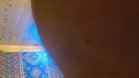 Snapshot of lefrancais33000 chatting on 05.25.26 Dliciousman online show from 05.25.26