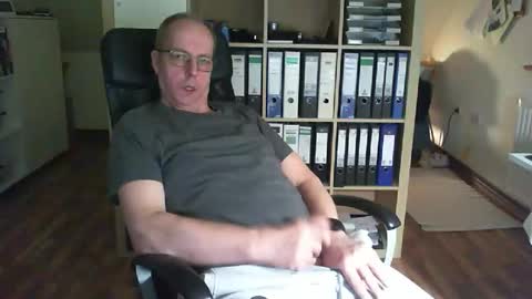 Snapshot of lefti27 chatting on 02.16.26 Dave online show from 02.16.26