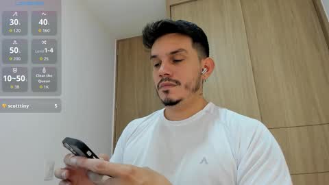 Alejandro online show from 11.10.25