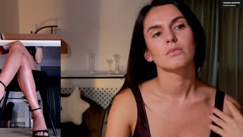 Elle  online show from 10.23.25