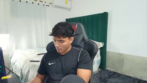  Lei  online show from 09.28.25