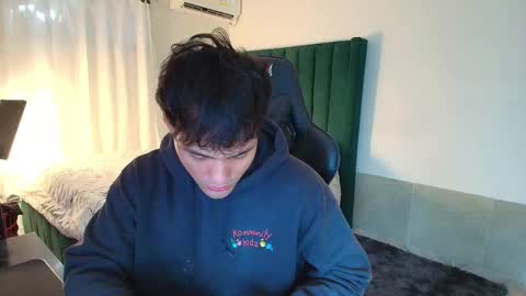  Lei  online show from 12.21.25