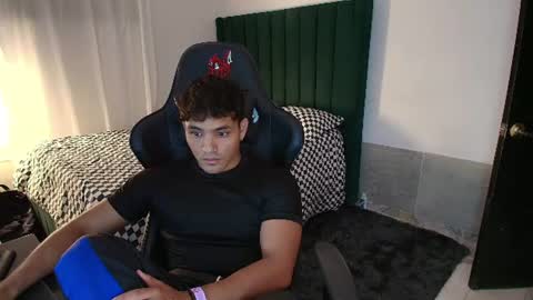  Lei  online show from 06.30.26