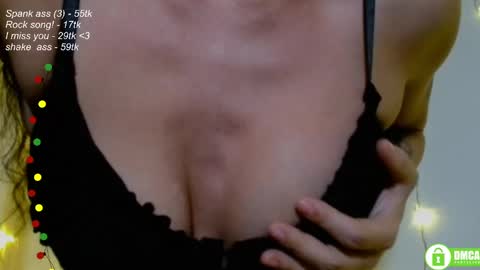 Snapshot of leia_bell chatting on 01.18.25 hey Im Leia and I love rock online show from 01.18.25