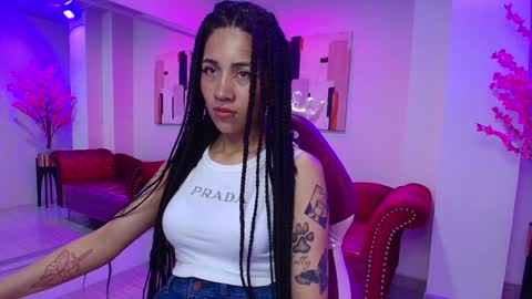 Snapshot of leia_queens chatting on 01.15.25 Leia. online show from 01.15.25