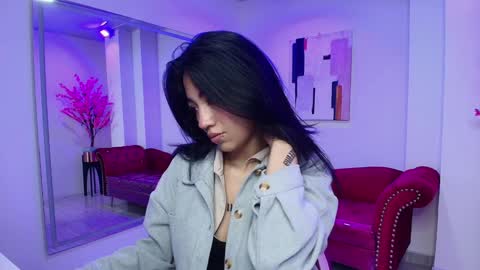 Snapshot of leia_queens chatting on 01.24.25 Leia. online show from 01.24.25