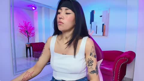 Snapshot of leia_queens chatting on 01.27.25 Leia. online show from 01.27.25
