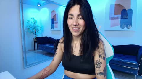 Snapshot of leia_queens chatting on 02.01.25 Leia. online show from 02.01.25